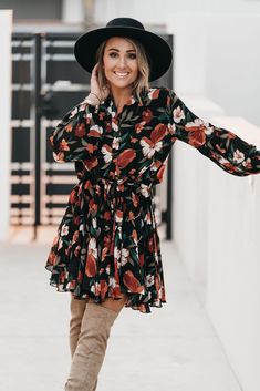 Fall Clothes, Color Combo, Color Combos, Fashion Ideas, Fall Colors, Green Colors, Floral Dress, Casual Dress, Fall Outfits