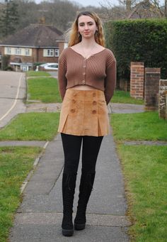 ❤Incredible 90s/Y2K vintage brown suede mini skirt with statement buttons! ❤Label states UK size 10 but comes up a little smaller and would best fit UK size 8-10, please check the measurements below: ❤Waist measurement: 29 inches. ❤Hip measurement: 35 inches ❤Length: 14 inches ❤Fully lined with zip closure ❤In good vintage condition, general signs of wear only ❤Model is size 8-10 and 5'7 Cheap Brown Mini Skirt With Pockets, Brown Mini Skirt With Button Closure For Fall, Brown Mini Skirt With Button Closure, Brown Button Closure Mini Skirt For Fall, Fall Brown Mini Skirt With Button Closure, Pantyhose Outfit, High Heel Boots Outfit, Tall Women Fashion, Tight Dress Outfit