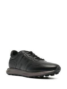 Hogan polished-finish lace-up Sneakers - Farfetch Mens Oxfords, Up Shoes, Sneakers Black, Lace Front, Soft Leather, Calf Leather, Black Shoes, Rubber Sole, Oxford Shoes