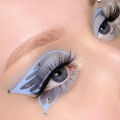 Makeup With White Under Eyeliner, White Graphic Eyeliner, Strawberry Rococo, Butterfly Makeup, Face Paint Makeup, White Eyeliner