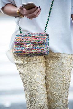 Tweed Bag Outfit, Chanel Tweed Bag, Aesthetic Chanel, Chanel 19 Bag, Fluffy Bag, It Bags, Tweed Bag, My Style Bags, Classic Chanel