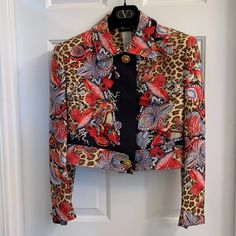 Rare Gianni Versace Couture Runway Silk Jacket. Animal Print With Gold Tone Buttons. Made In Italy. Size 42 Small Excellent Condition. No Stains Or Damage. Elegant Multicolor Formal Blazer, Designer Multicolor Long Sleeve Blazer, Elegant Multicolor Silk Outerwear, Designer Fitted Multicolor Outerwear, Elegant Multicolor Formal Outerwear, Elegant Multicolor Party Blazer, Multicolor Fitted Formal Outerwear, Designer Multicolor Blazer For Work, Formal Multicolor Fitted Outerwear