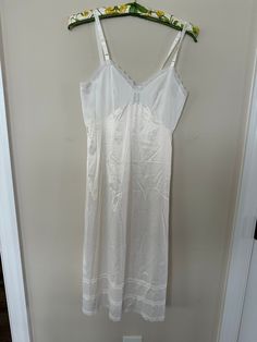 Vintage Shadowline White Lace Lingerie Slip 32 Tall Fitted Beige Sleepwear With Lace Trim, Beige Fitted Sleepwear With Lace Trim, Fitted Cream Camisole For Daywear, Cream Fitted Camisole For Daywear, White Lace Lingerie, Night Gown, White Lace, Lingerie, Favorite Outfit