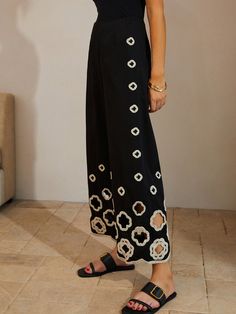 Cotton Hollow Embroidered Cropped Pants Split Long Dress, Wide Leg Dress Pants, Design Embroidery, Maxi Dress Navy, Embroidered Clothes, Short Mini Dress, Fit Pants, Peasant Tops, Pants Length