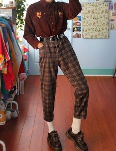 Trik Fotografi, Plaid Pants, Aesthetic Outfits, Look Fashion, 90s Fashion