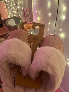 Cute Uggs, Fluffy Shoes, Dr Shoes, Shoes Outfit Fashion, Cute Slippers