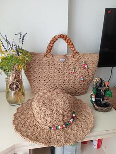 50x30 ebat kağıt ip, astarlı, şapkalı plaj çantası Summer Rectangular Crochet Bag, Casual Crochet Bag For Summer, Casual Handmade Bag With Adjustable Strap, Casual Handmade Bags With Adjustable Strap, Casual Handmade Adjustable Shoulder Bag, Casual Adjustable Handmade Shoulder Bag, Trendy Beige Crochet Bag For Gift, Trendy Green Handmade Straw Bag, Trendy Woven Bags As Fashion Accessory