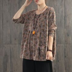 Item Code2297592021054Material100%CottonProduct Details:·Retro,Casual·O-neck·Floral·Pocket,Spliced·Long SleeveOne Size(Fit for EU 38-40,US8-10,UK12-14,AU12-14,NZ12-14)Length: 66.00 cm/ 25.98 "Bust: 118.00 cm/ 46.46 "Shoulder: 40.00 cm/ 15.75 "Sleeve Length: 55.00 cm/ 21.65 "The model height:5'2"/160cm，weight:115.7lb/52.5kg PS:1.The measurement is measured by hands,there will be 1 cm-3cm in error,hope you can understand.2.The product is taken in the bright light,there may be a little different in Dark Coffee, Floral Pocket, Boho Style Dresses, Urban Looks, Yoga Activewear, Warm Sweaters, Kids Sweater, Bright Light, Knit Shirt