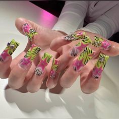 21st Birthday Nails, 90s Nails, Queen Nails, Gel Toe Nails, Punk Nails, Diy Acrylic Nails, Claw Nails, Edgy Nails, Really Cute Nails