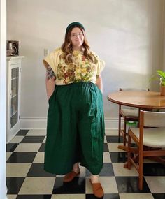 Plus Size Monochrome Outfits, Mexican Plus Size Outfit, Plus Size Eclectic Style, Enby Outfits Plus Size, Plus Size Goblincore Fashion, Granny Chic Fashion Plus Size, Plus Size Crunchy Outfits, Size 26 Fashion, Plus Size Queer Outfit