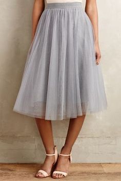 Bailey 44 Tulle Midi Skirt Grey Tulle Skirt, Dress Styling, Skirt Tulle, Wedding Guest Style, Tulle Midi Skirt, Beautiful Skirt, Anthropologie Skirt, Cute Comfy Outfits, Material Girl