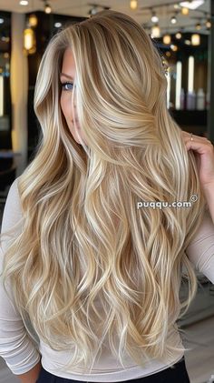 Level 9 Blonde, Blonde Hair Ombre, Blonde Hair With Lowlights, Blonde Hair Goals, Hair With Lowlights, Pale Blonde, Hair And Makeup Tips, Hair Ombre