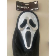 New Ghost Face Scream Movie Mask Fun World Brand New With Tags! Scary Pig Mask, Old Man Glasses, Old Man Costume, Marvel Halloween Costumes, Scary Clown Mask, Couples Masquerade Masks, Ghost Face Mask, Scary Halloween Masks, Michael Myers Mask