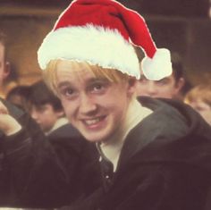 #draco_malfoy #harrypotterfan Draco Malfoy Sleeping, Draco Malfoy Core, Draco Malfoy Christmas, Harry Potter Darry, Draco Pfp, Draco Malfoy Pictures, Draco Malfoy Pfp, Pfp Harry Potter, Ferret Draco