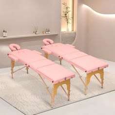 The professional spa massage table is constructed of aluminum alloy base, and a spongy cushion covered by durable faux leather. The spa bed has 2 twisting adjustment knobs on each leg for 8 kinds of different height adjustment. Featuring a detachable headrest with a quick-fix lock, a relaxation hand pallet, winged armrests, and a breathing hole, it tailors to each client's comfort needs. It is easy to set up and close the spa table, you can folded into a portable case with clasp locks and is ver Spa Massage Bed, Spa Table, Spa Bed, Portable Spa, Adjustable Bed Frame, Massage Center, Massage Bed, Professional Massage, Massage Table