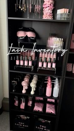 Lash Studio Storage, Lash Set Up In Living Room, Salon Selling Ideas, Lash Techs Rooms, Things To Sell As A Lash Artist, Recliner Lash Room, Lashes Salon Ideas, Lash Retail Display, Lash Deals Ideas