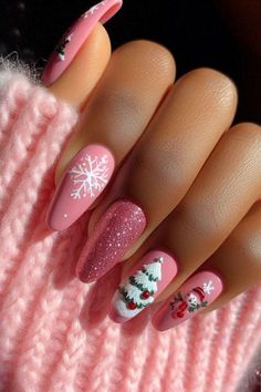 Pink Christmas Manicure, Christmas/new Years Nail Designs, Short Square Christmas Nail Designs, Christmas Nail Ideas Almond Shape, Cute Simple Christmas Nails Winter, Cute Christmas Gel Nails, Pink Thanksgiving Nails, Gel Nails Christmas Designs, Holiday Gel Nails Winter