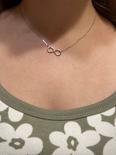 Belly Infinity Necklace, Necklaces Infinity, Tsitp Infinity Necklace, Infinity Necklace Aesthetic, Infinity Aesthetic, Surf Jewelry, Minimalist Accessories, Infinity Charm, Indian Jewellery Design Earrings