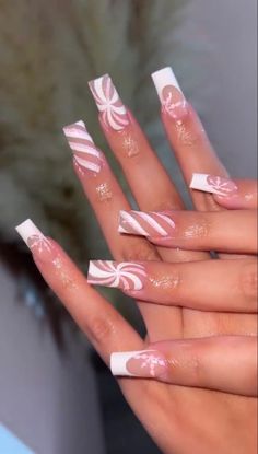 Pink Acrylic Nail Sets, Nail Ideas Pink Christmas, Pink Xmas Nails Almond, Christmas Nail Sets Pink, Pink Christmas Nails Acrylic Long, Square Nails Ideas Christmas, Pink Christmas Nails Square, Nail Inspo Christmas Simple, Christmas Sets Nails