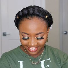 Braiding Ideas, Black Hair Bun, Crown Braid Updo, Protective Braids, French Braid Updo, Braided Crown Hairstyles, Halo Braid, Hairstyles For Black Hair, Bob Braids