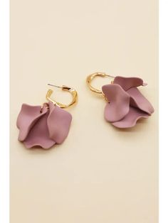 Mauve Flower petals earrings. Cute and dainty and lightweight. Perfect for many occasions. Chic Spring Jewelry With Flower Charm, Handmade Chic Flower Earrings, Chic Flower Earrings As A Gift, Trendy Flower-shaped Earrings For Wedding, Elegant Pink Petal-shaped Flower Earrings, Trendy Flower Earrings For Wedding, Elegant Spring Petal Shaped Flower Earrings, Chic Petal-shaped Earrings For Gift, Chic Spring Flower Earrings For Pierced Ears