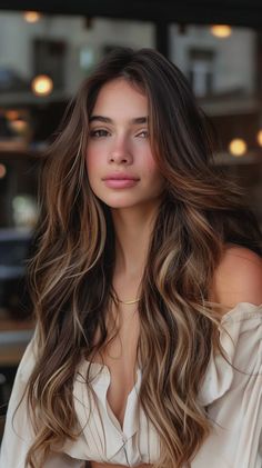 30 Stunning Sunkissed Brunette Hair Ideas To Revamp Your Hair Ombre Balayage Hair Brunette, Burnet Hair, Sunkissed Brunette Hair, Painted Balayage, Sunkissed Brunette, Brunette Hair Ideas, Sunkissed Hair Brunette, Rambut Brunette, Beige Hair