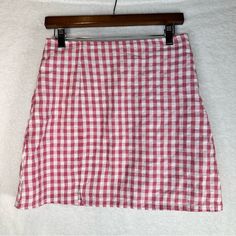 Nwt Aeo American Eagle Outfitters Notched Mini Pink White Mini Skirt Small Preppy Summer Mini Skirt, Preppy Mini Skirt For Summer, Preppy Short Mini Skirt For Summer, Preppy Short Summer Mini Skirt, Preppy Short Length Mini Skirt For Summer, Preppy Mini Skort For Day Out, Preppy Mini Skort For Summer, Preppy Short Skirt For Summer, Preppy Short Summer Skirt