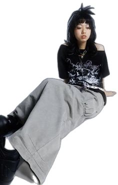 Edgy Streetwear Tops With Pockets, Edgy Tops With Pockets For Streetwear, Baggy Tops For Streetwear, Off Shoulder Y2k, Y2k T Shirt, Look Short, Street Look, Grunge Y2k, Y2k Grunge