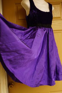 "Vintage 80s or 90s Contempo Casuals purple dress labeled size 7. In good vintage condition. measurements taken across front lying flat 18\" across front armpit to armpit 14\" across front of waist 37\" length" Retro Mini Length Purple Dress, Retro Purple Mini Dress, Vintage Purple Mini Dress, Purple Dress Casual, Black Baby Dolls, Dress Label, Gown Photos, Heavy Knit, Medium Dress