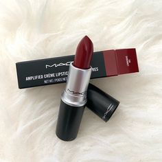 Mac Lipstick The Iconic Product That Made Mac Famous. This Creamy Rich Formula Features High Color Payoff In A Beautiful Matte Finish. Brand New In Box. Check Out My Closet And Bundle Up Best Burgundy Lipstick, Mac Retro Lipstick, Mac Beauty, Mac Make Up, Best Red Lipstick, Lipstick Mac, Makeup Mac, Take Care Of Your Skin, Lip Combo