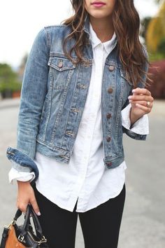 How To Wear Denim Jacket, Looks Jeans, Mode Tips, Denim Jacket Outfit, Classic Denim Jacket, Outfit Jeans, Mode Casual, 가을 패션, Casual Denim