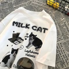 Milk Cat, Cute Milk, Cartoon Fun, Tøp Aesthetic, Retro Cartoon, Fun Cute, Cartoon Outfits, Retro Cartoons, Cat Graphic