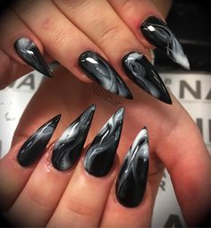 Необычный и простой шарф-снуд крючком за 2,5 часа Ongles Goth, Dark Nail Designs, Witchy Nails, Black Acrylic Nails, Gothic Nails, Galaxy Nails, Goth Nails