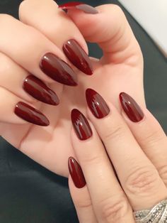 Dip Colors, Burgundy Nail Polish, Acrylic Inspiration, Holloween Nails, Classy Nail Art, Classy Nail Designs, Lovely Nails