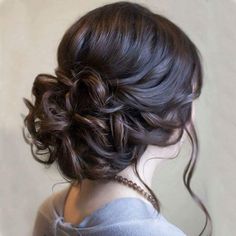 Vintage Wedding Hairstyles With Veil, Wedding Hairstyles With Veil Updo, Updo Casual, Vintage Wedding Hairstyles, Updo Curls, Veil Updo, Hairstyles With Veil, Prom Hair Medium, Low Chignon