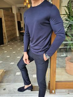 🔥 NEW COLLECTİON Collection : AUTUMN - WİNTER 20 Product : Harrison Slim Fit Long Sleeve Navy Combed TeesColor code : NAVYBLUE Available Size : S-M-L-XL-XXLCombed material : %100 Cotton Machine washable : Yes Fitting : slim-fit Package included : Long sleeve combed Washing instructions : Wash ın degree water reversely with detergent for color clothes and with appropriate colored clothes. Dry by hanging up . Navy Stretch Top For Work, Navy Stretch Top For Workwear, Navy Stretch Tops For Work, Winter Blue Business Casual Tops, Blue Tops For Business Casual Winter Wear, Blue Tops For Business Casual In Winter, Navy Casual Tops For Work, Casual Navy Tops For Work, Navy Long Sleeve Top For Work