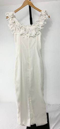 Komlier Dress Size Small Color: white Slits on the bottom bag 9v JN Tank Top Fashion, Lace Top, Sleeveless Top, Tank Tops, White, Lace, Women's Top, Color