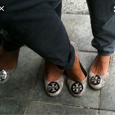 Great Condition, Worn Once. I Saw This Picture On Pinterest And Had To Buy Them. I Wore Them Once. My Shopping Habit, Your Gain. Tory Burch Flats, Tory Burch Shoes, Snake Skin, Flat Shoes Women, I Saw, Loafer Flats, Tory Burch, Loafers, Size 7