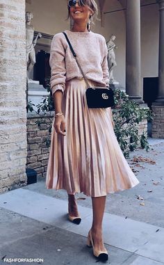 fashforfashion -♛ FASHION and STYLE INSPIRATIONS♛ - best outfit ideas Rok Midi, Long Skirt Casual, Fashion Bottoms, Skirt Maxi, Fashion Blogger Style, Skirt Midi