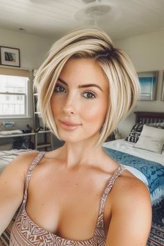 Stylish Short Bob Hairstyles, Short Pixie Bob Hairstyles Over 50, Long Pixie Bob Haircut For Fine Hair, Chin Length Hair Bob, Long Pixie Bob Haircut, Flicked Bob, Pixie Hairstyles With Bangs, Chin Length Hairstyles, Long Pixie Bob