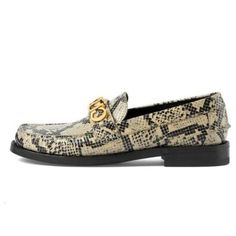 (WMNS) GUCCI Python Print Logo Loafer 'Neutral' 700036-19Y00-9719 Gucci Gifts, Gucci Shop, Gucci Loafers, Python Print, Leather Slide Sandals, Leather Sandals Women, Patent Leather Pumps, Leather Ballet Flats, Footwear Design Women