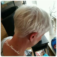 20.Short Thin Hair for Older Women Edgy Pixie Hairstyles, Short Hairstyles For Older Women, Edgy Pixie Haircuts, Hairstyles For Older Women, Edgy Pixie, Short Grey Hair, Pixie Hair, Best Short Haircuts