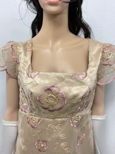 Elegant Beige Costume Dress, Beige Fitted Dress For Costume, Cream Fitted Dress For Costume Party, Fitted Cream Dress For Costume Party, Fitted Regency Style Embroidered Dress, Fitted Organza Dress For Costume Party, Elegant Organza Fancy Dress, Elegant Organza Dress For Fancy Dress, Fitted Gold Dress For Costume