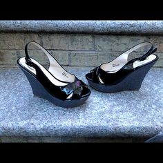 Gorgeous Glitter Heeled Black And Pewter/Dark Silver Wedges. Sooo Comfortable. Worn Once Indoors- Like Brand New! Fits A 7, Adjustable Band. Heel Platforms, Silver Wedges, A Girl Like Me, Black Shoes Heels, Oc Inspo, Glitter Heels, Girly Shoes, Heels Black, Dream Wardrobe