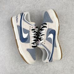 Basic Sneakers For Women, Nike Blazer Outfit, Wallpaper Nike, All Nike Shoes, Cute Nike Shoes