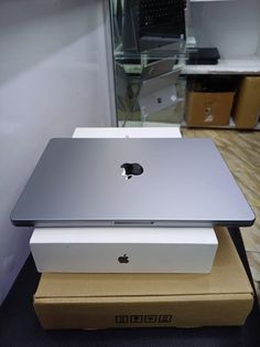 Available @180k 
Call me 0722445595 M1 Macbook Pro, Macbook Photos, Macbook Pro 2020, Apple Gadgets Iphone, Bridal Boutique Interior, Stylish Laptop Bag, Digital Jobs, Apple Laptops