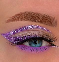 Image edited by AirBrush App. Filter: Holiday > Radiant. Makeup Looks To Make You Shine In 2023 : Shimmery Lilac Liner. #makeup #eyemakeup #photoeditor #filter #airbrushapp #retouch #airbrushfilter Carnaval Make-up, New Year's Makeup, Mascara Makeup