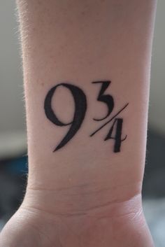 Hp Tattoo, Tato Henna, Literary Tattoos, Tattoo Trend, Omerta Tattoo, Harry Potter Tattoos, Harry Potter Tattoo, 4 Tattoo, Incredible Tattoos