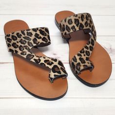 *New In Original Box *Size: 7.5 M / 8.5 M *Cheetah Print *Material: Leather/Calf Hair/ Manmade *Fabric Type: Calf Hair *Toe Loop *Slip-On Bundle 2 Items And Save 15% Summer Sandals With Leopard Print And Flat Heel, Leather Sandals In Leopard Print For Summer, Leopard Print Round Toe Sandals For Vacation, Leopard Print Flat Heel Sandals For Summer, Leopard Print Sandals For Summer Vacation, Summer Leopard Print Sandals With Round Toe, Leopard Print Open Toe Sandals For Vacation, Leopard Print Leather Sandals For Summer, Flat Heel Leopard Print Sandals For Summer