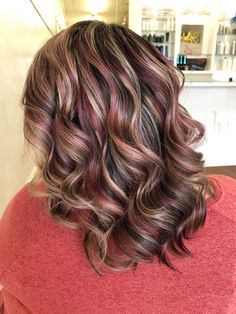 Burgundy Brown Hair, Color Trends 2024, Hair Color Inspiration, Spring Hair Color Trends, Hair Highlights And Lowlights, Fall Hair Color Trends, Brunette Hair With Highlights, Hair Color Burgundy, Dark Hair With Highlights